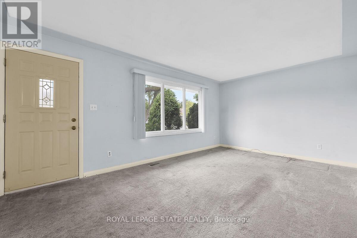 Photo 32 of 220 Winona Road, Hamilton ON