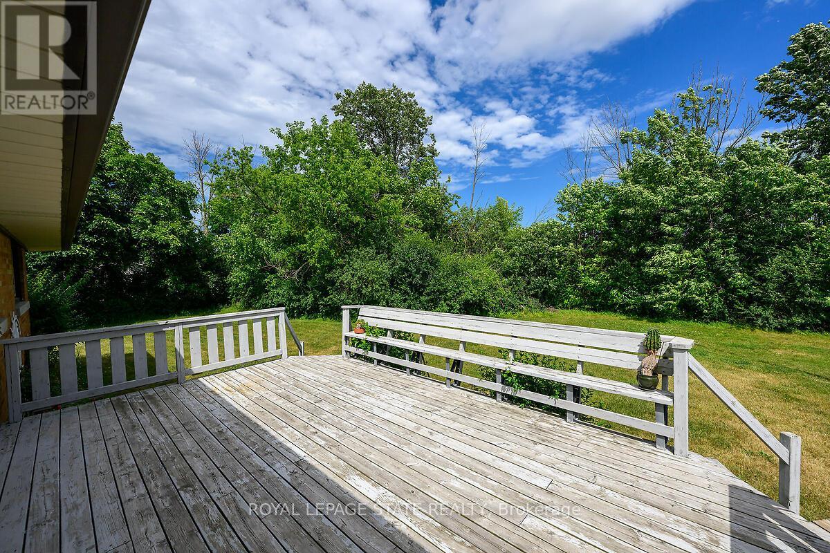 Photo 5 of 220 Winona Road, Hamilton ON