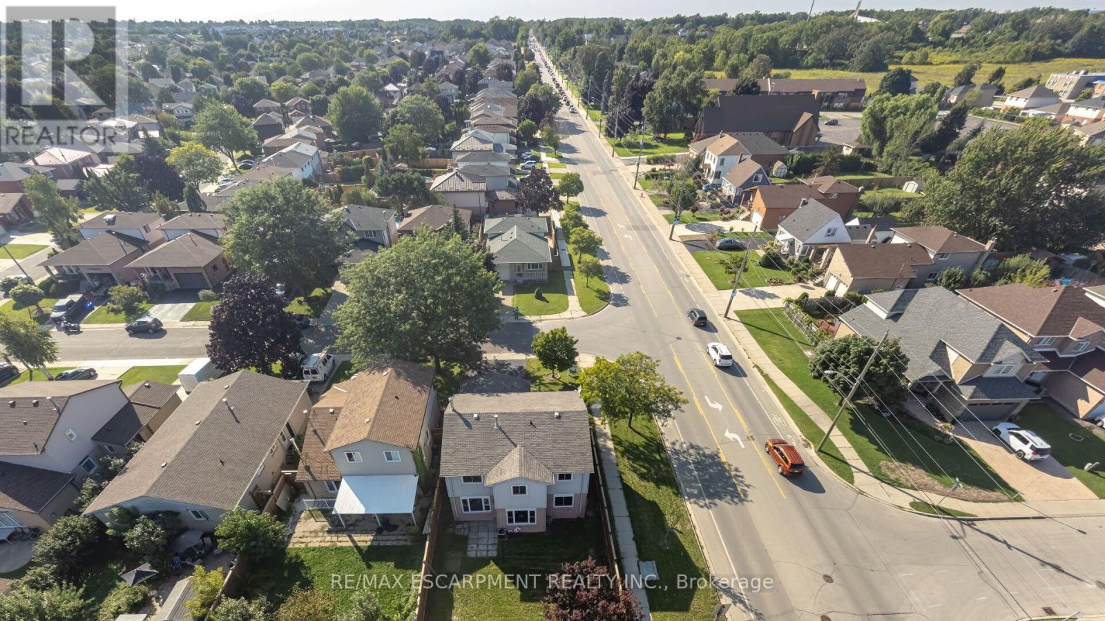 Photo 5 of 3 Mornington Drive, Hamilton ON