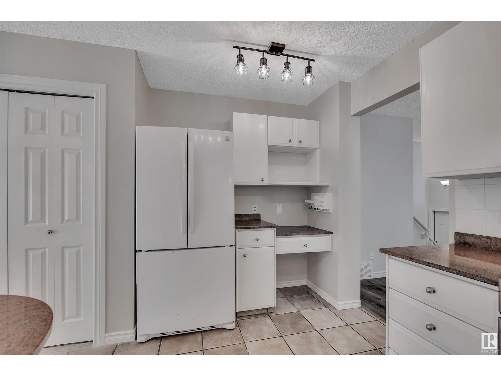 Photo 17 of 4803 59 St, Beaumont AB