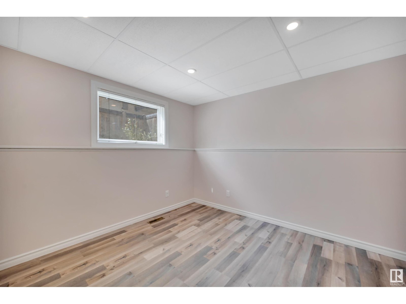 Photo 42 of 4803 59 St, Beaumont AB
