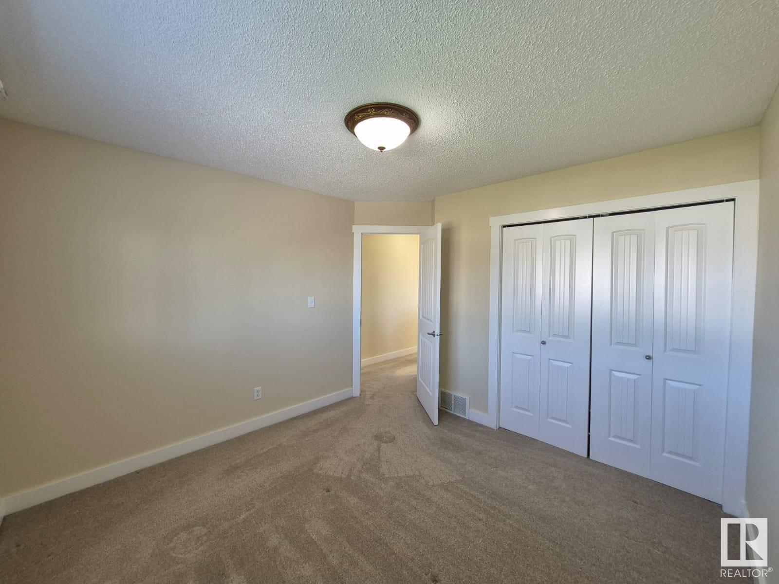 Photo 15 of 8361 Shaske Cr Nw, Edmonton AB