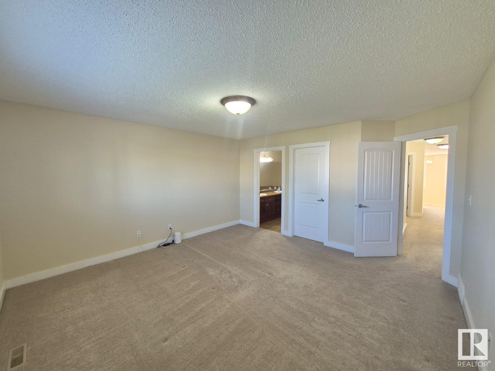 Photo 21 of 8361 Shaske Cr Nw, Edmonton AB