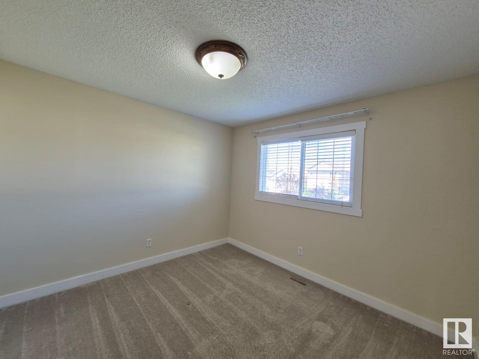 Photo 22 of 8361 Shaske Cr Nw, Edmonton AB
