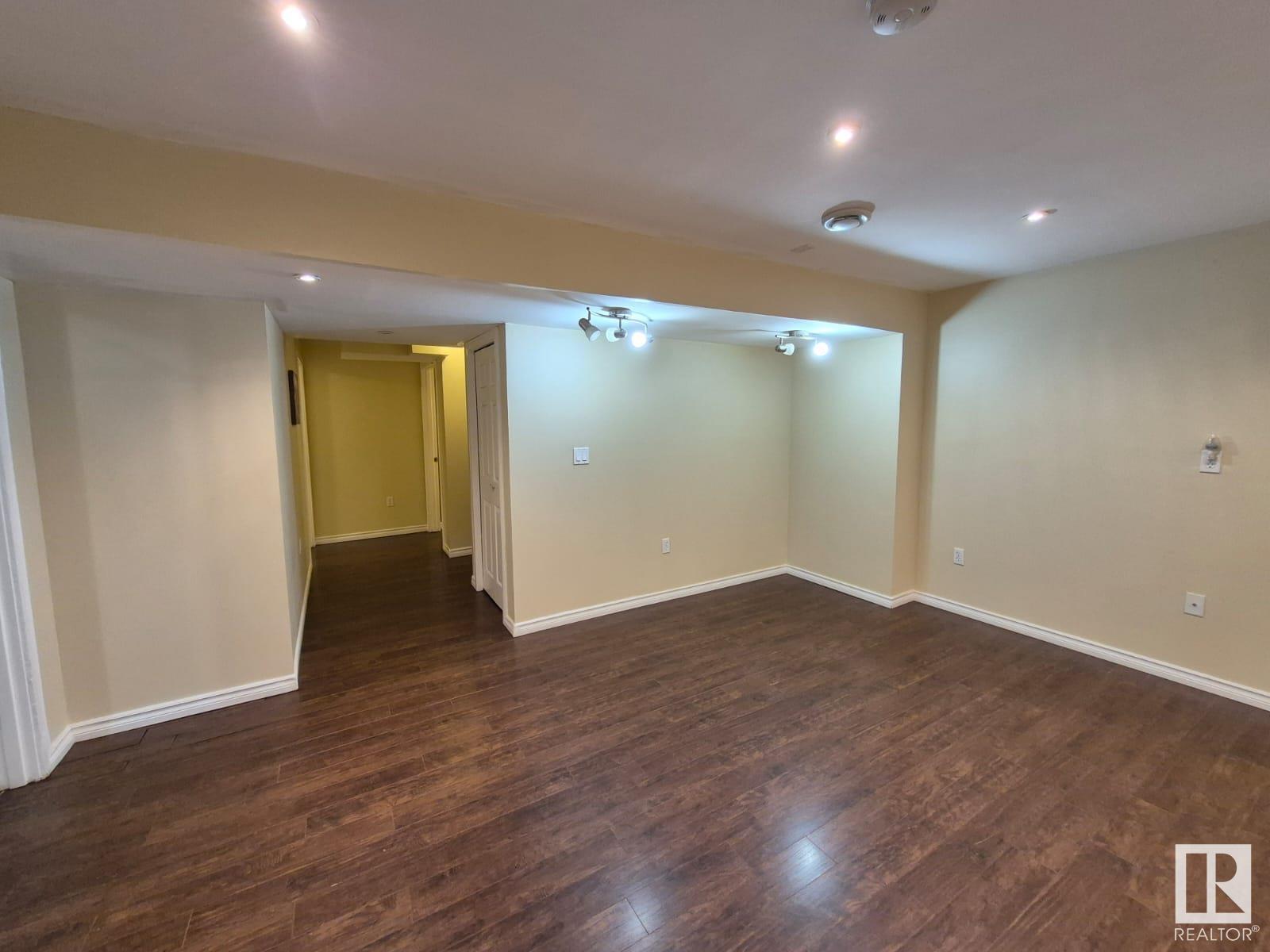 Photo 34 of 8361 Shaske Cr Nw, Edmonton AB