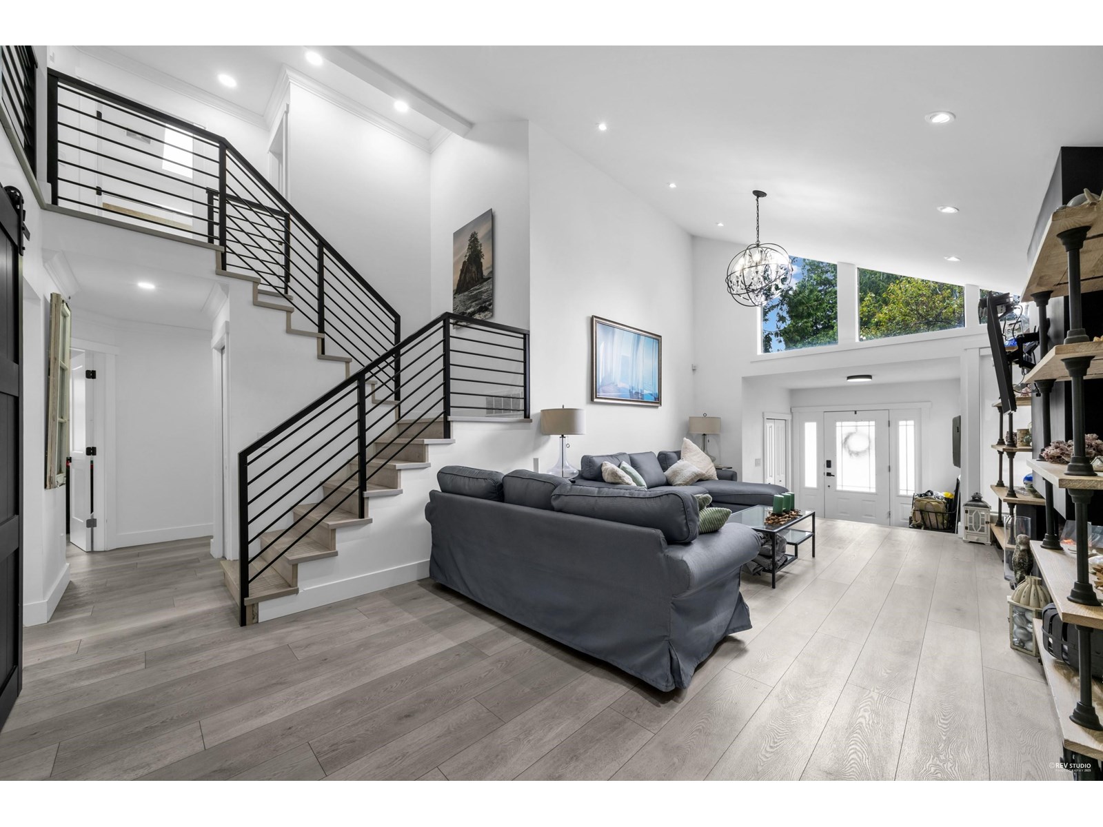 Photo 9 of 13591 19 Avenue, Surrey BC