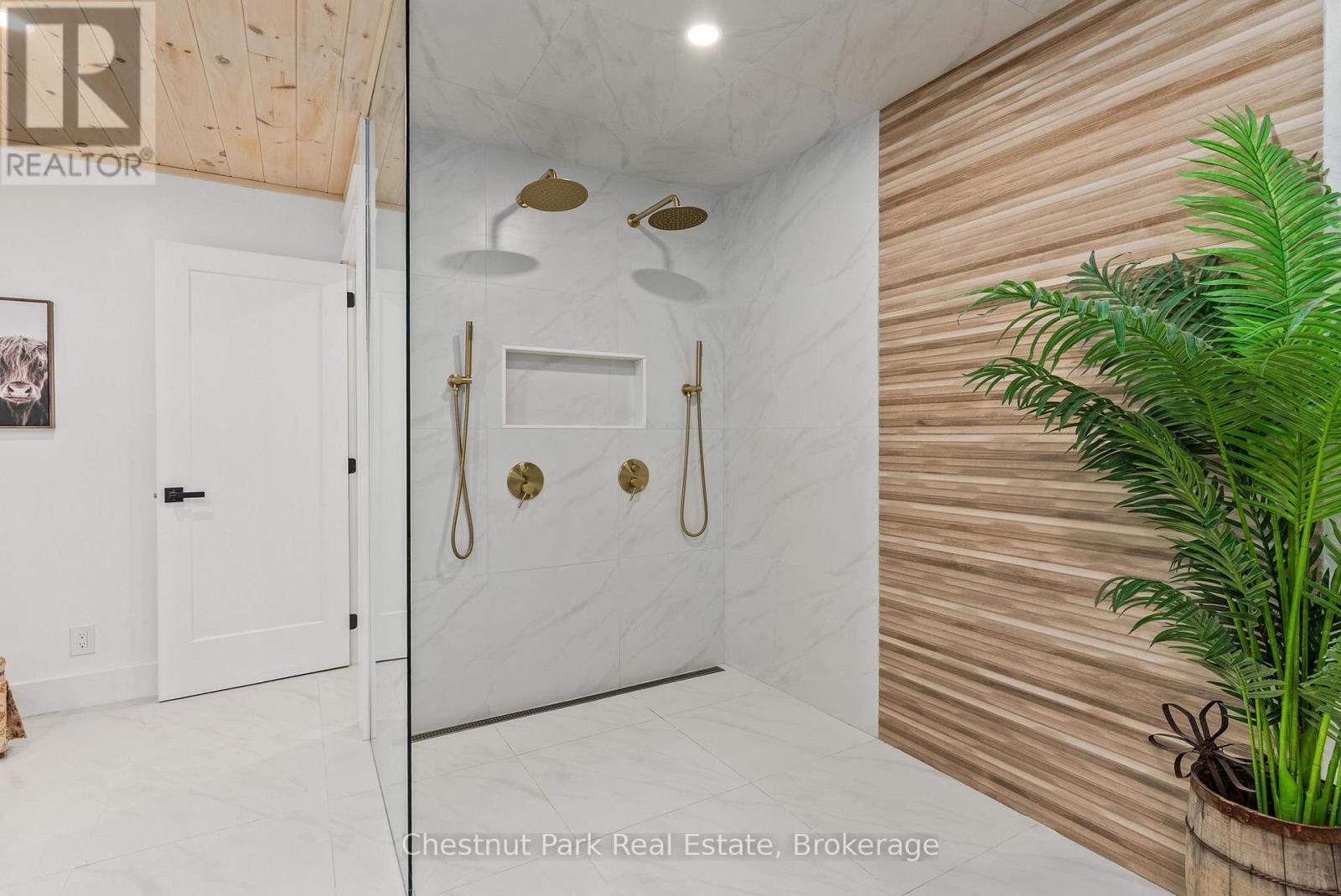 Photo 35 of 179 Rowanwood Road, Huntsville ON
