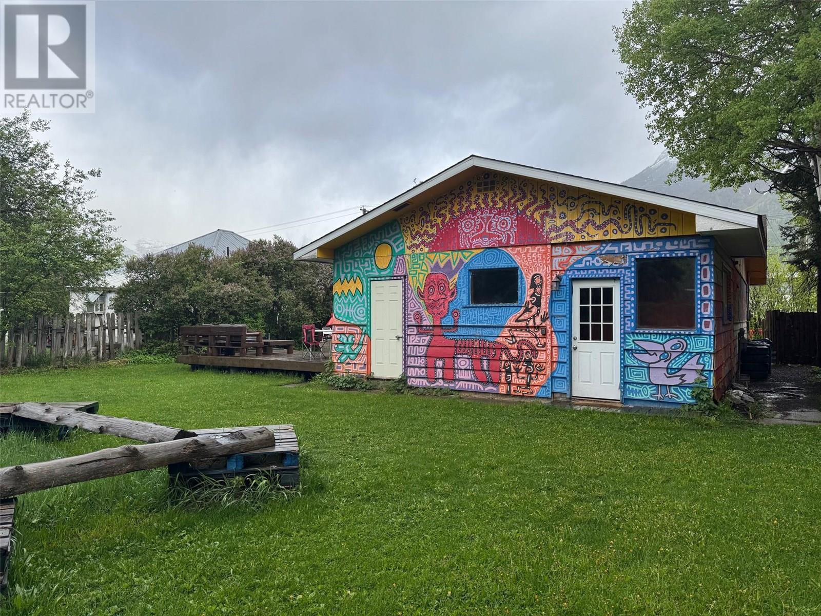 862 6th Avenue, Fernie