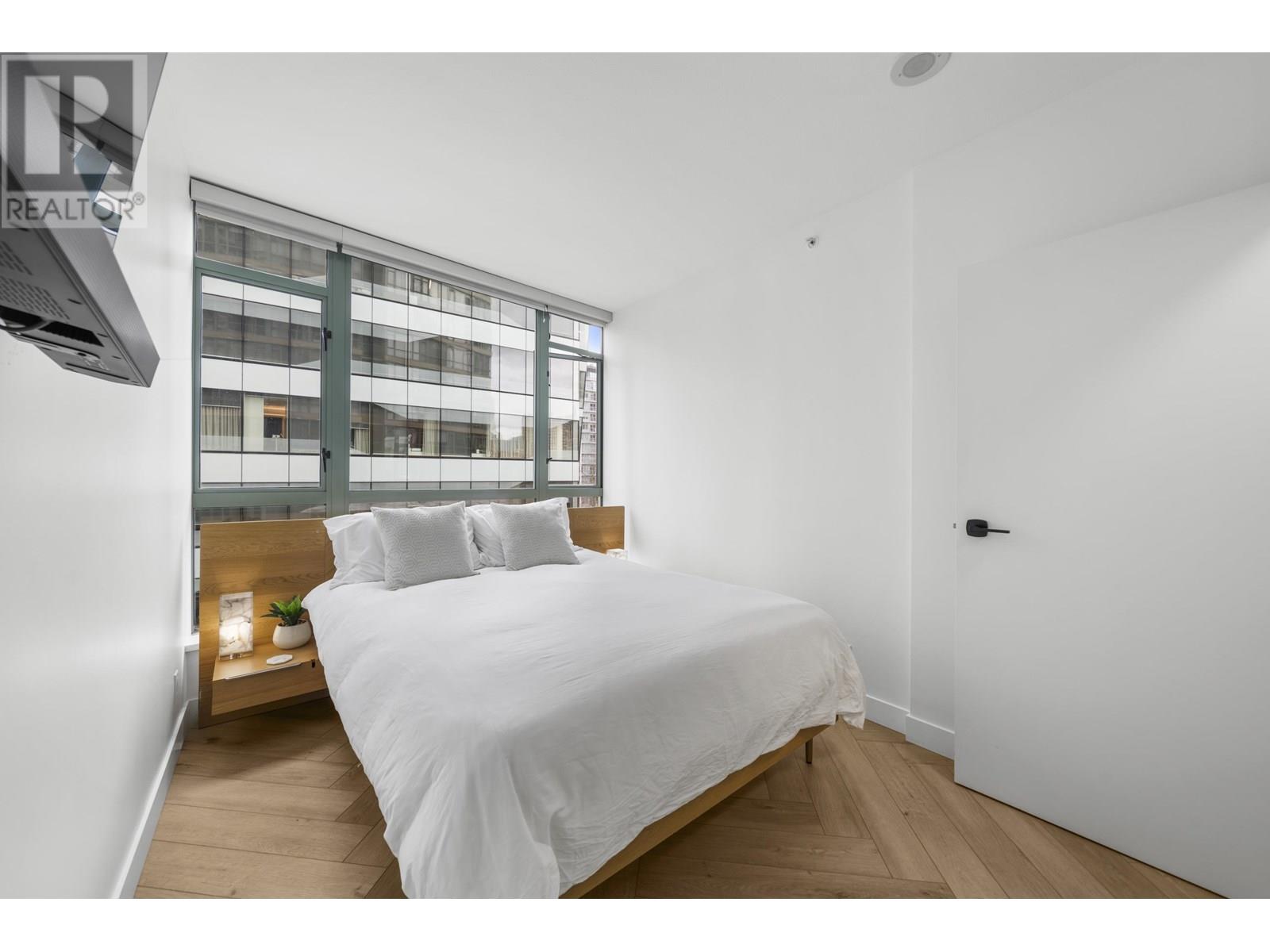 Photo 16 of 603 1238 Burrard Street, Vancouver BC