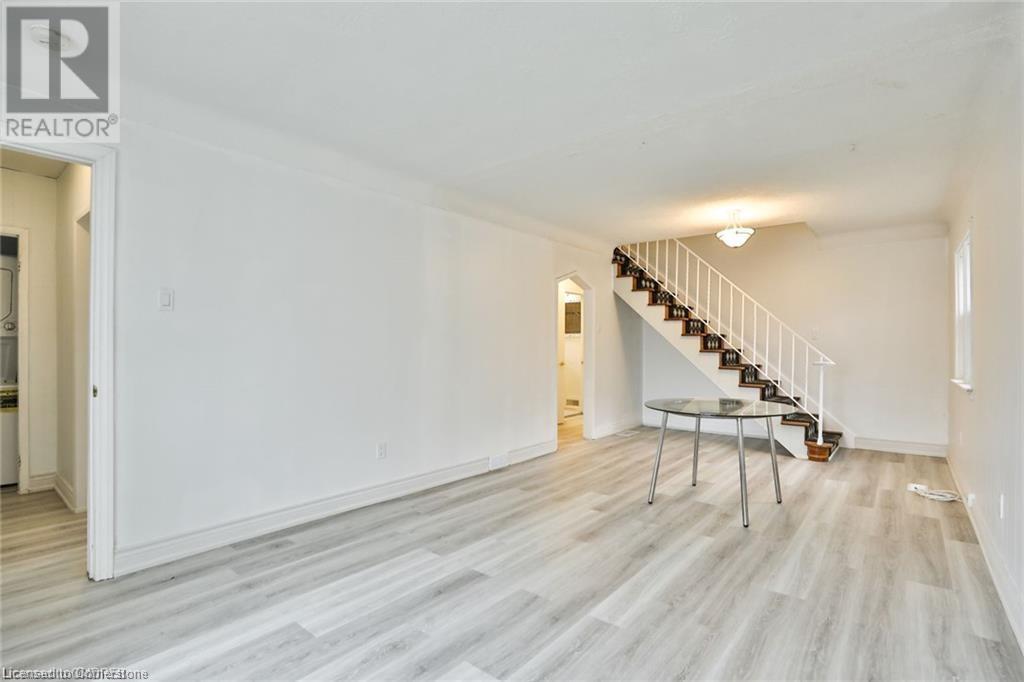 Photo 6 of 35 West 3rd Street, Hamilton ON