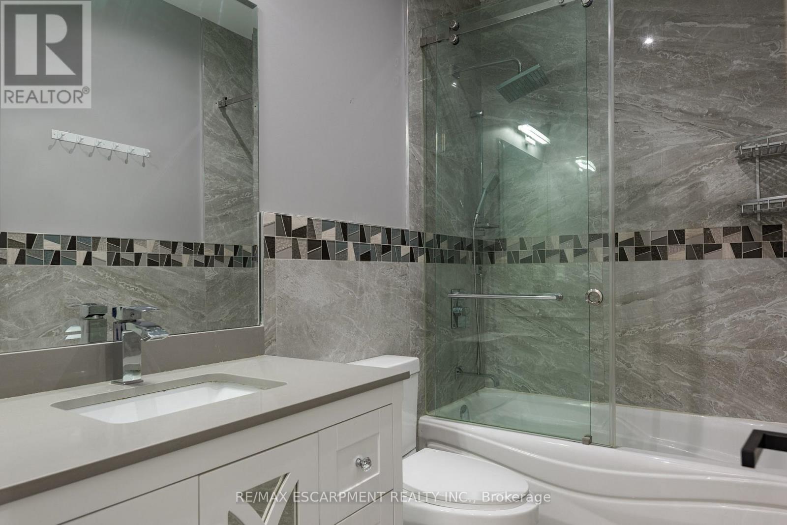 Photo 22 of 1368 Kenmuir Avenue, Mississauga ON