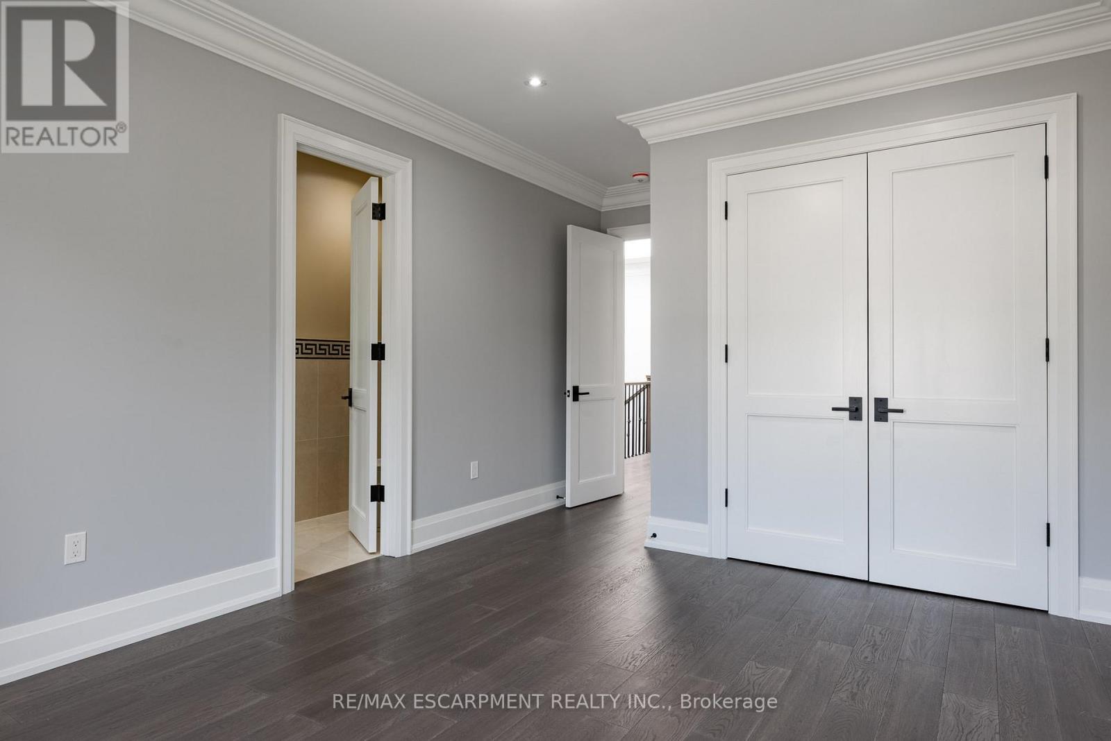 Photo 24 of 1368 Kenmuir Avenue, Mississauga ON