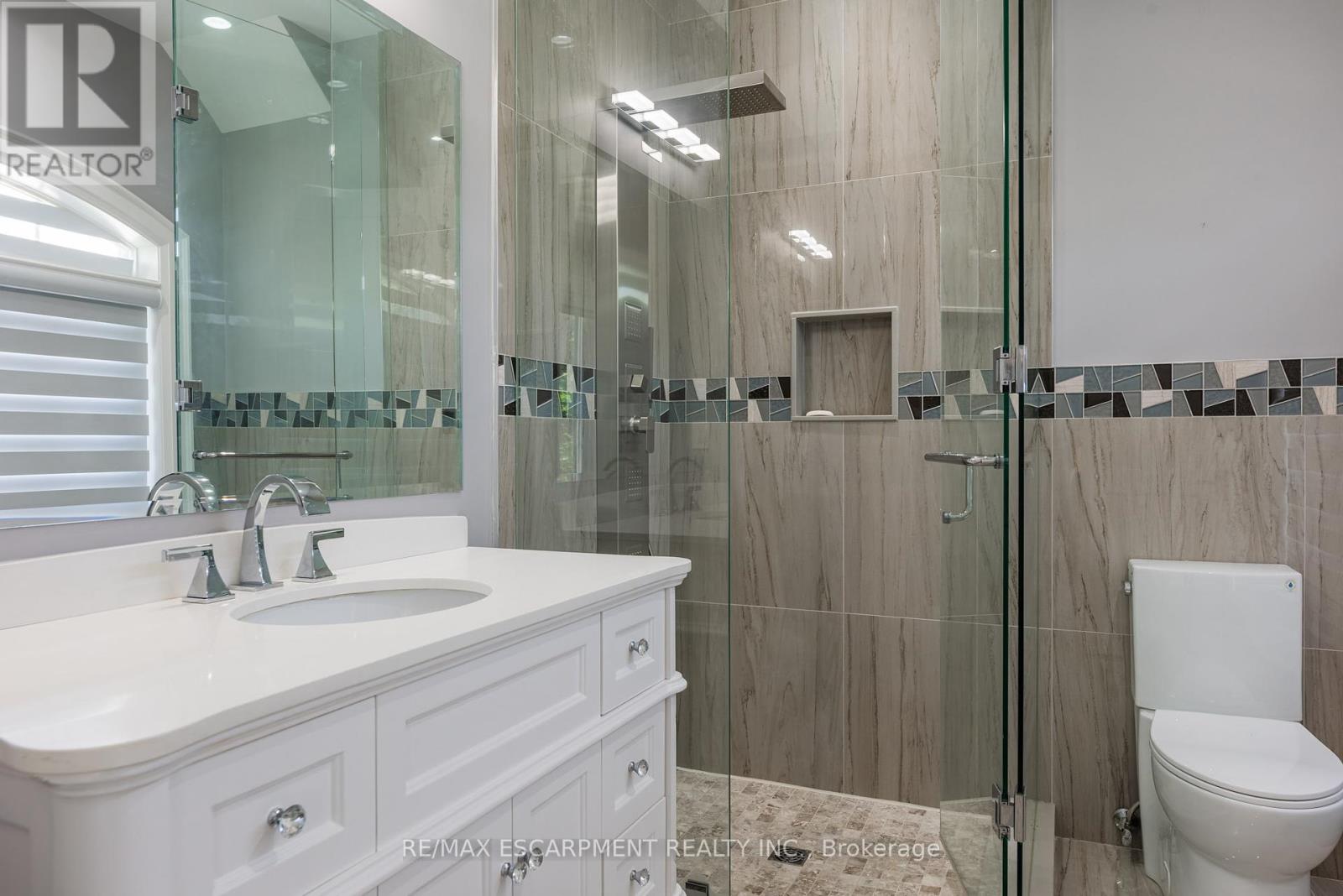 Photo 28 of 1368 Kenmuir Avenue, Mississauga ON