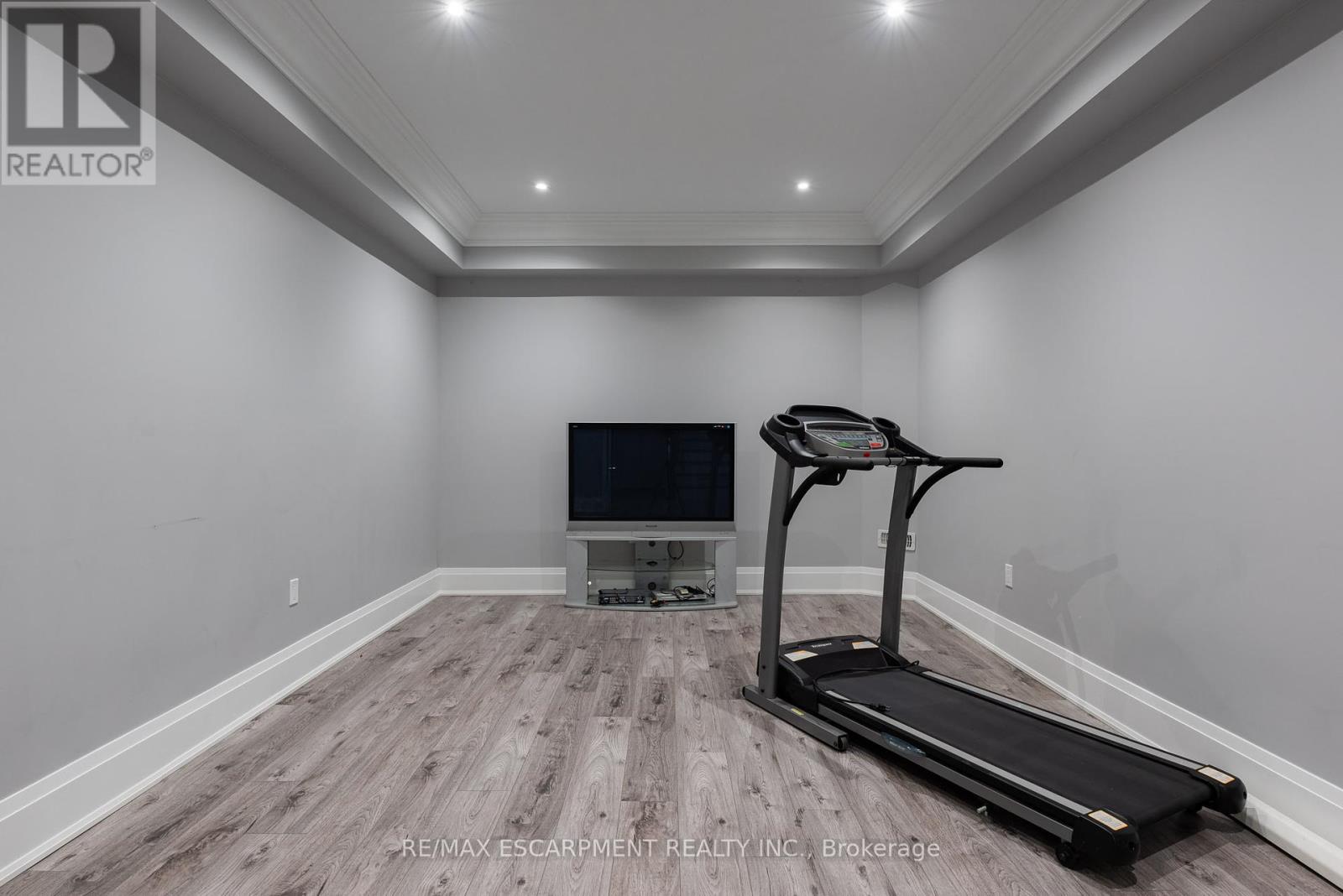 Photo 31 of 1368 Kenmuir Avenue, Mississauga ON