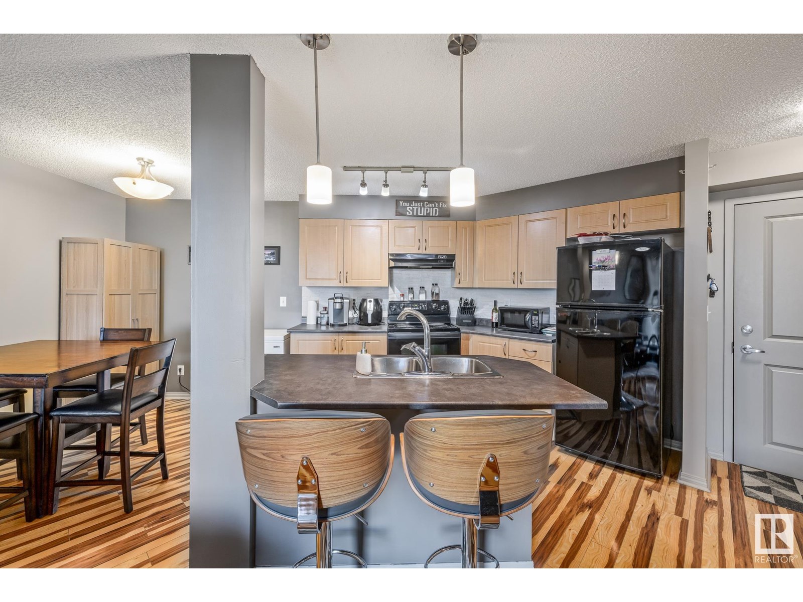 Photo 14 of 412 11449 Ellerslie Rd Sw, Edmonton AB