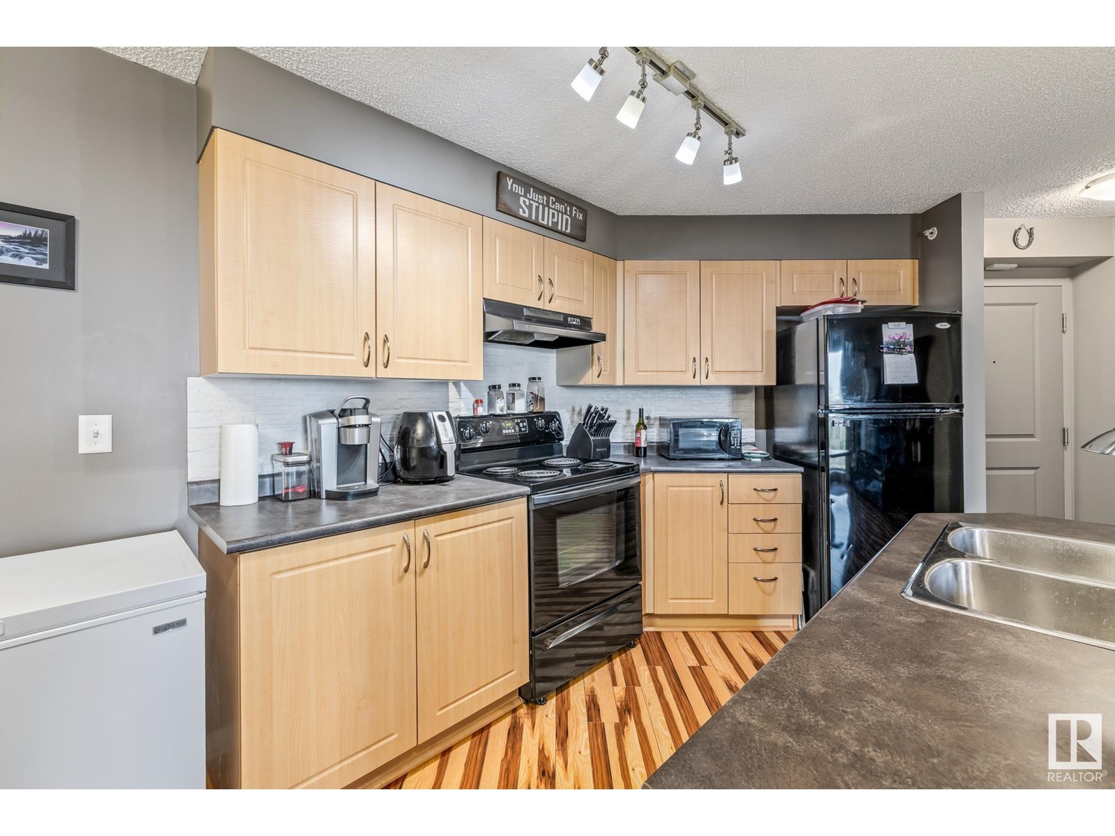 Photo 1 of 412 11449 Ellerslie Rd Sw, Edmonton AB