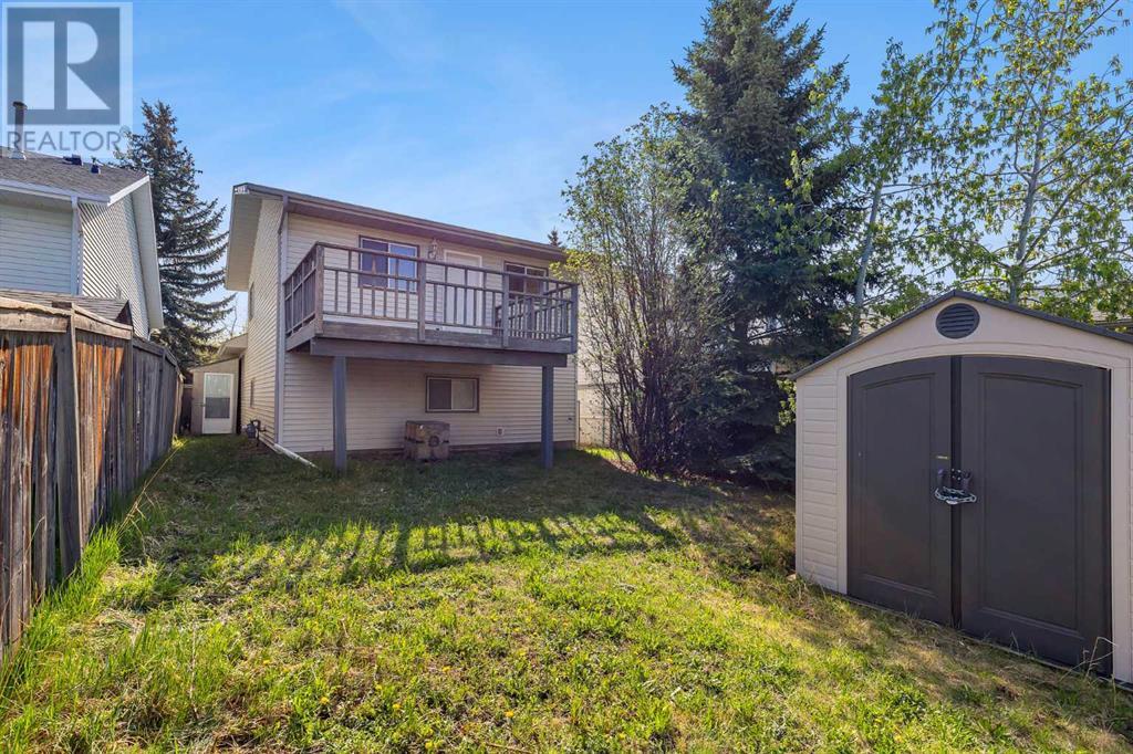 Single Family House 4 Level for Sale in  Coventry Place NE Coventry Hills Calgary 