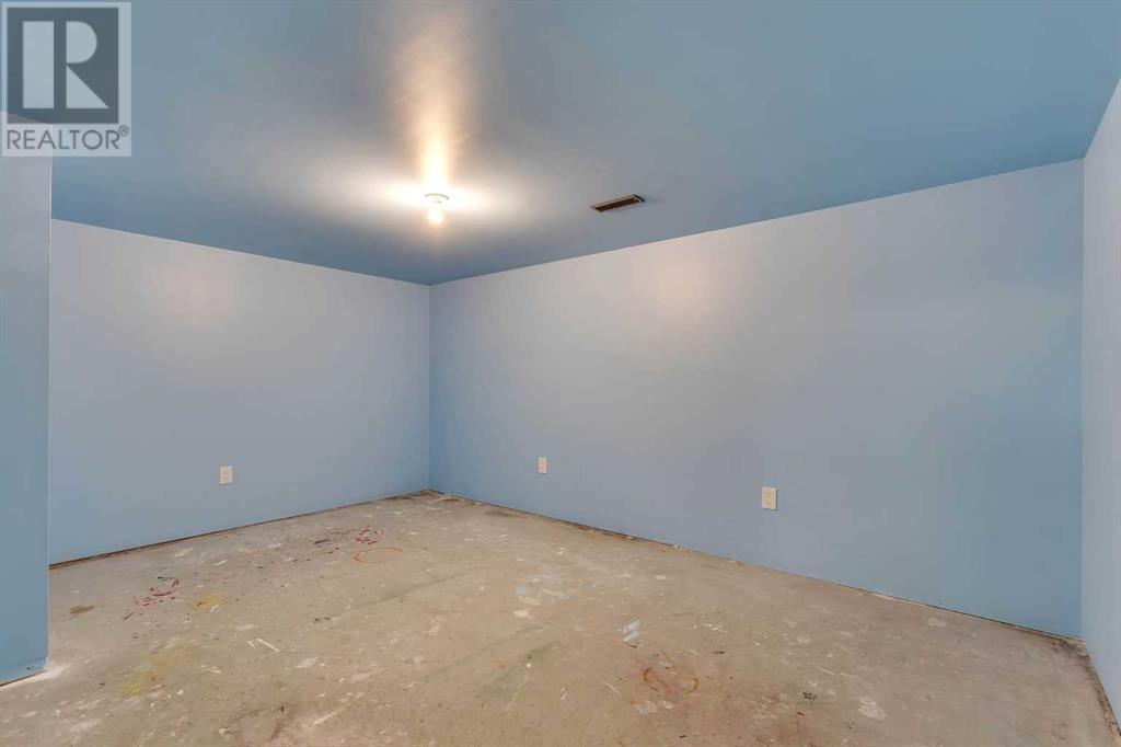 Single Family House 4 Level for Sale in  Coventry Place NE Coventry Hills Calgary 