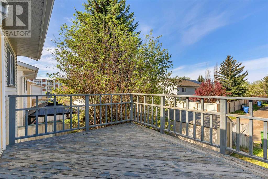 Single Family House 4 Level for Sale in  Coventry Place NE Coventry Hills Calgary 