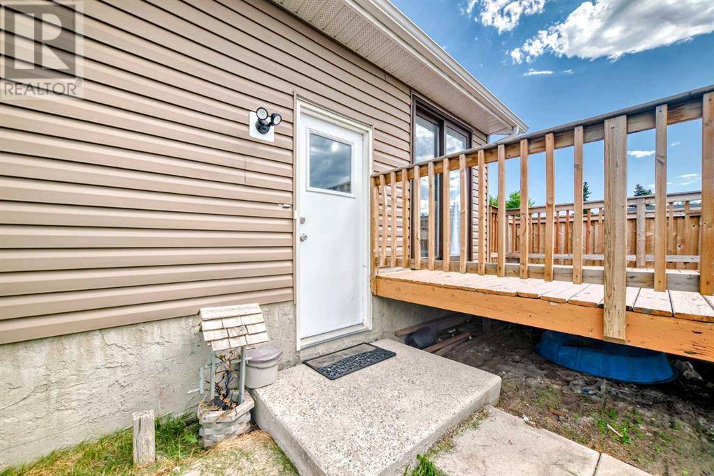 Single Family House Bungalow for Sale in  Castledale Crescent NE Castleridge Calgary 
