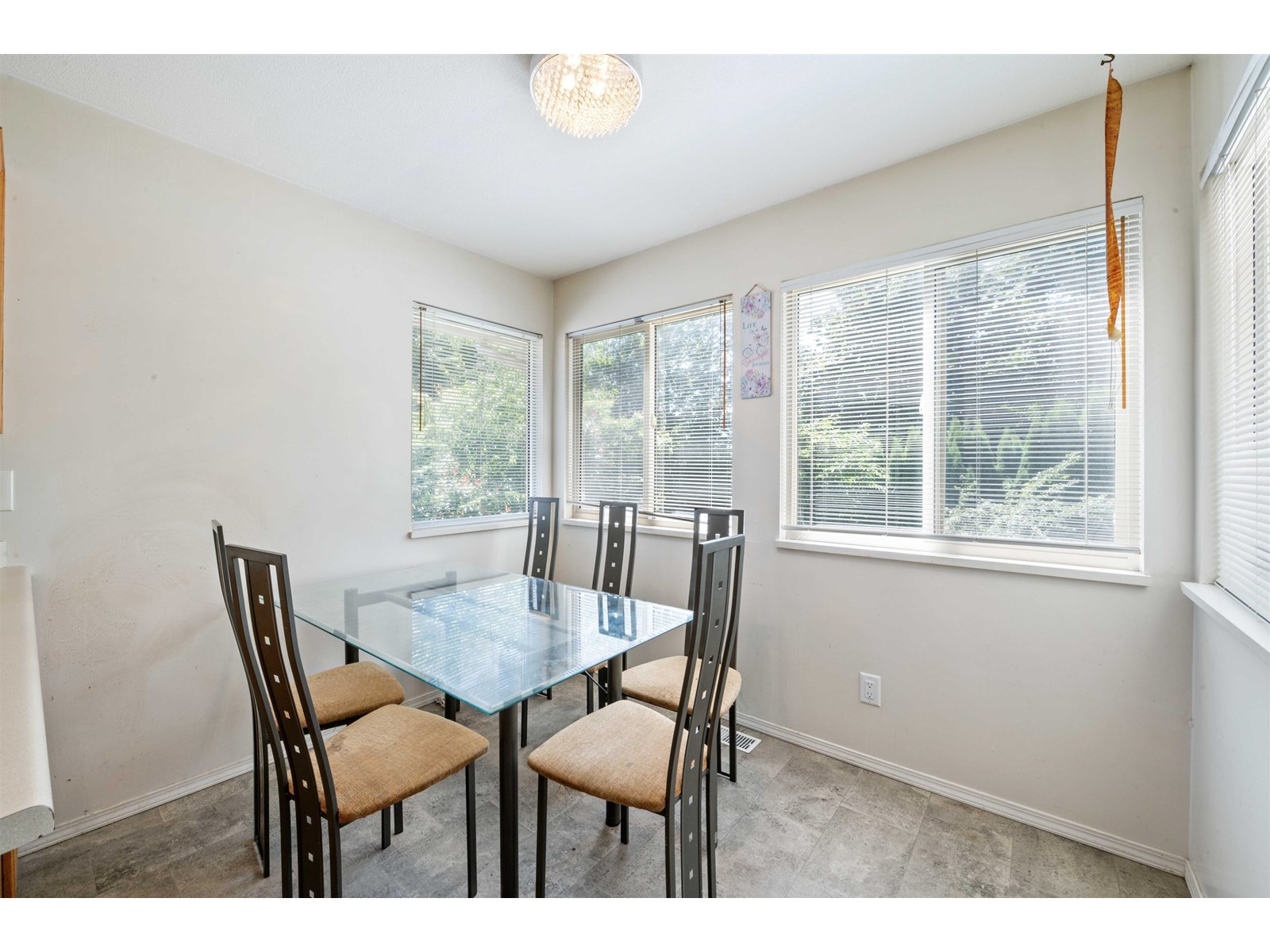 Photo 11 of 3184 Siskin Court, Abbotsford BC