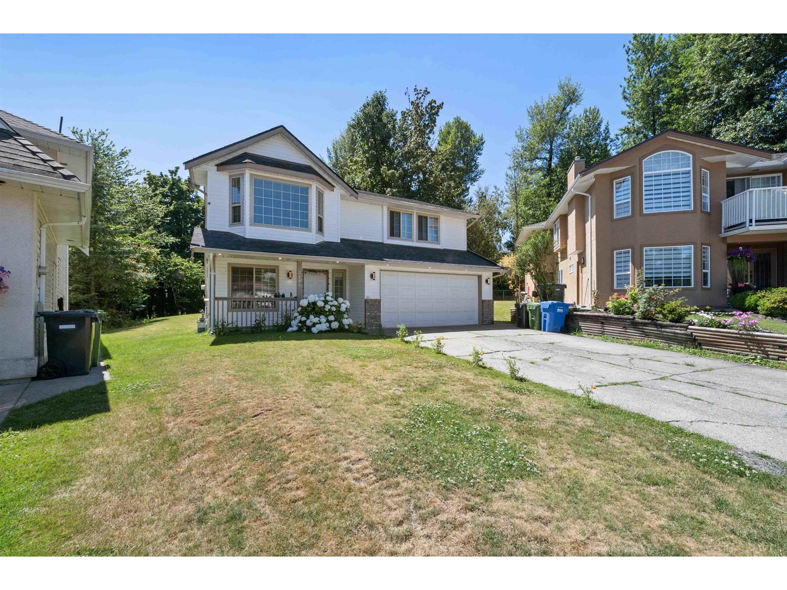 Photo 3 of 3184 Siskin Court, Abbotsford BC