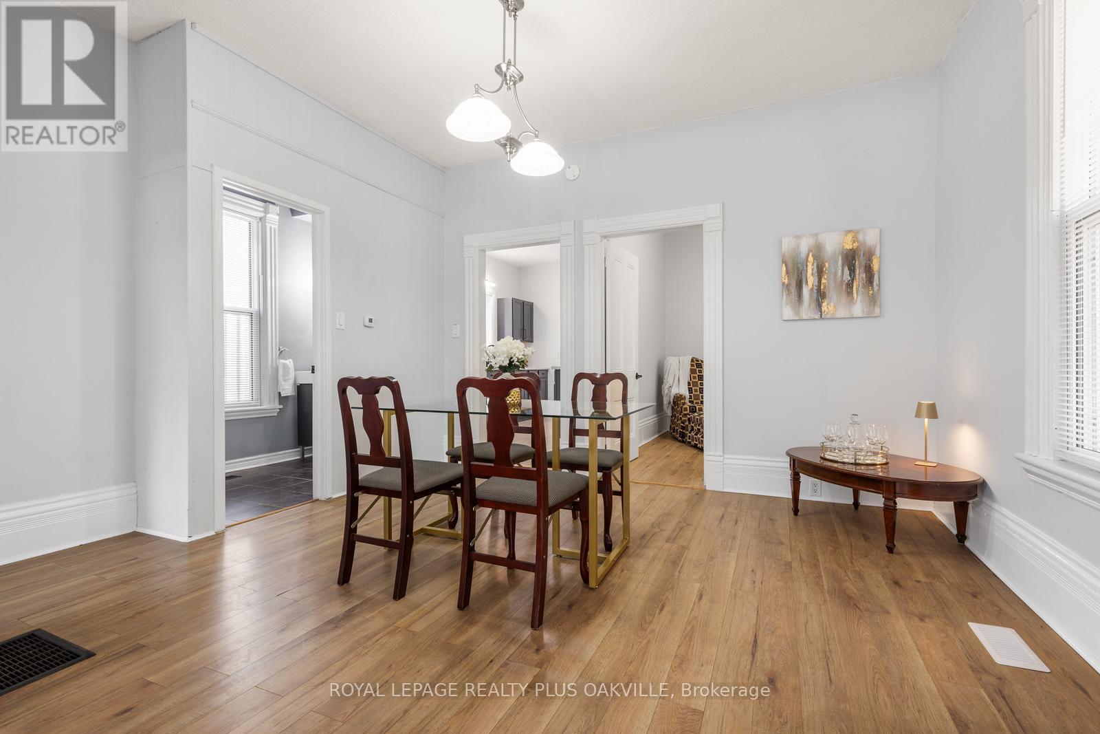 Photo 10 of 213 Darling Street, Brantford ON