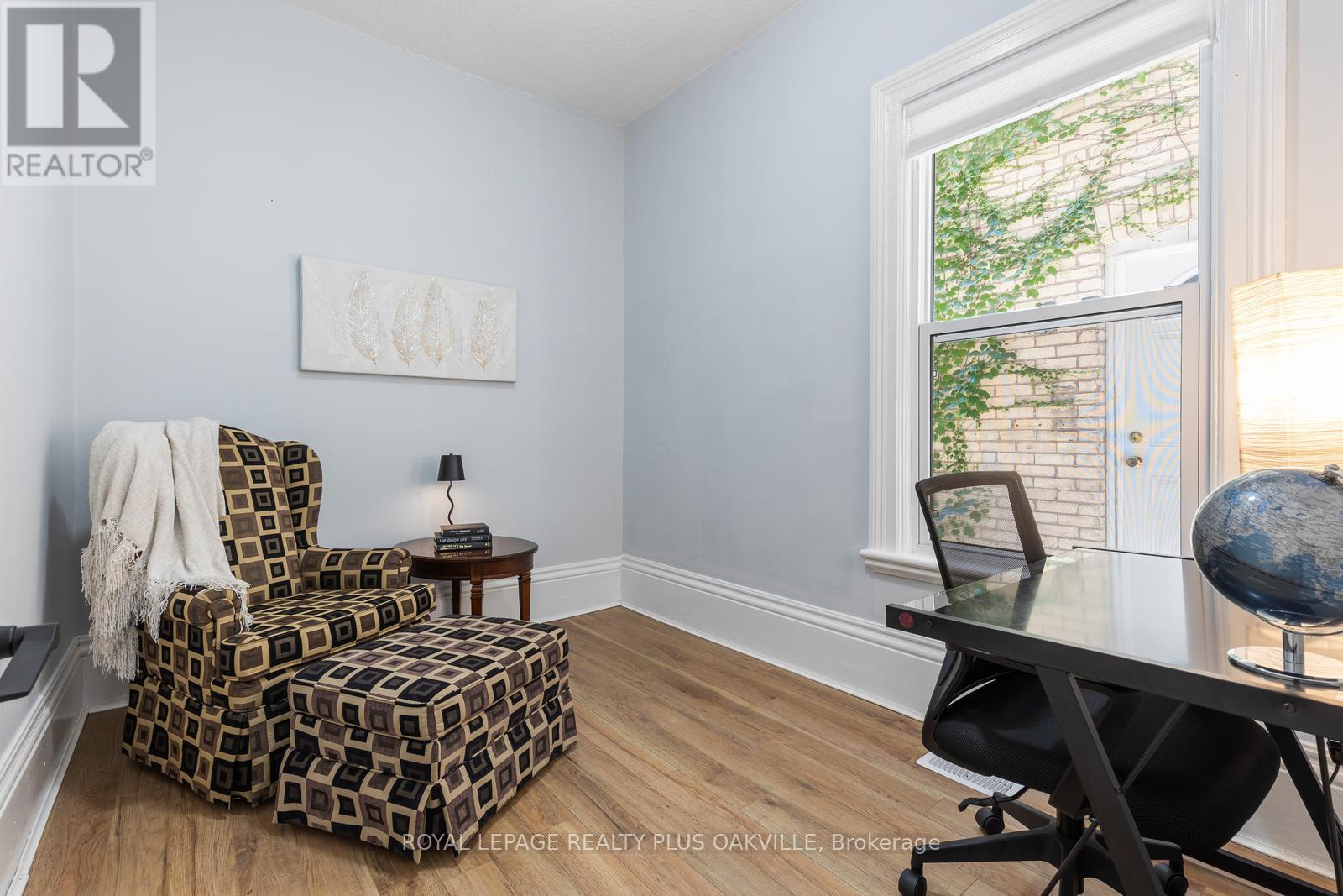 Photo 13 of 213 Darling Street, Brantford ON
