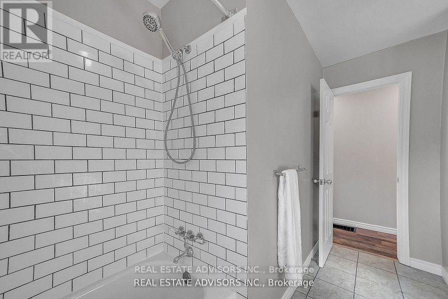 Photo 17 of 1633 Station Road, Kingston ON