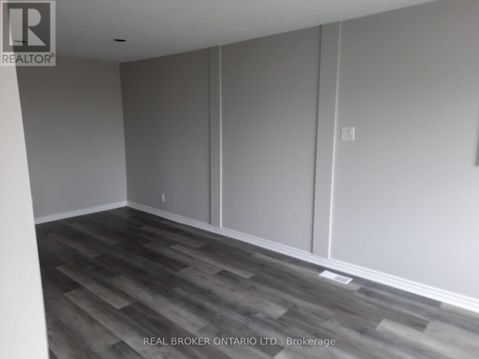 Photo 5 of 7617 Flewellyn Road, Ottawa ON
