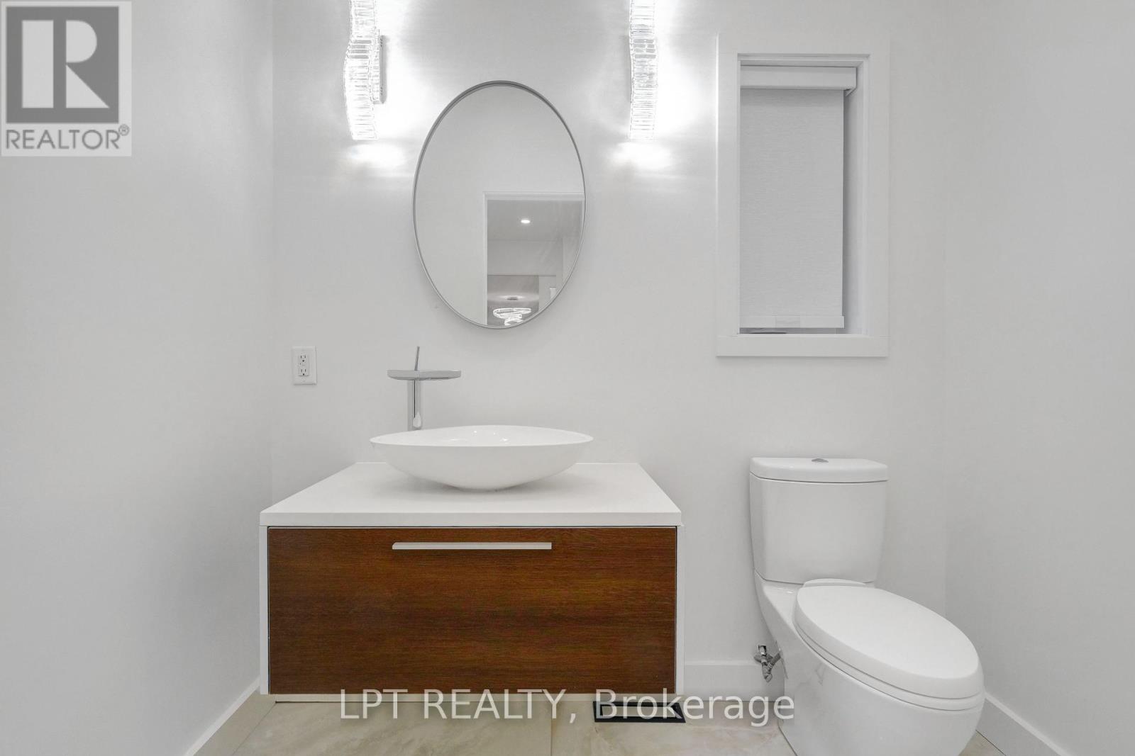 Photo 24 of 298 Crestview Road, Ottawa ON
