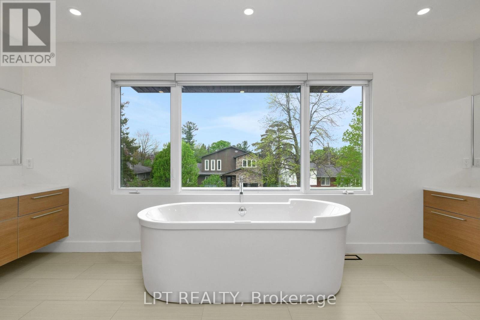 Photo 2 of 298 Crestview Road, Ottawa ON