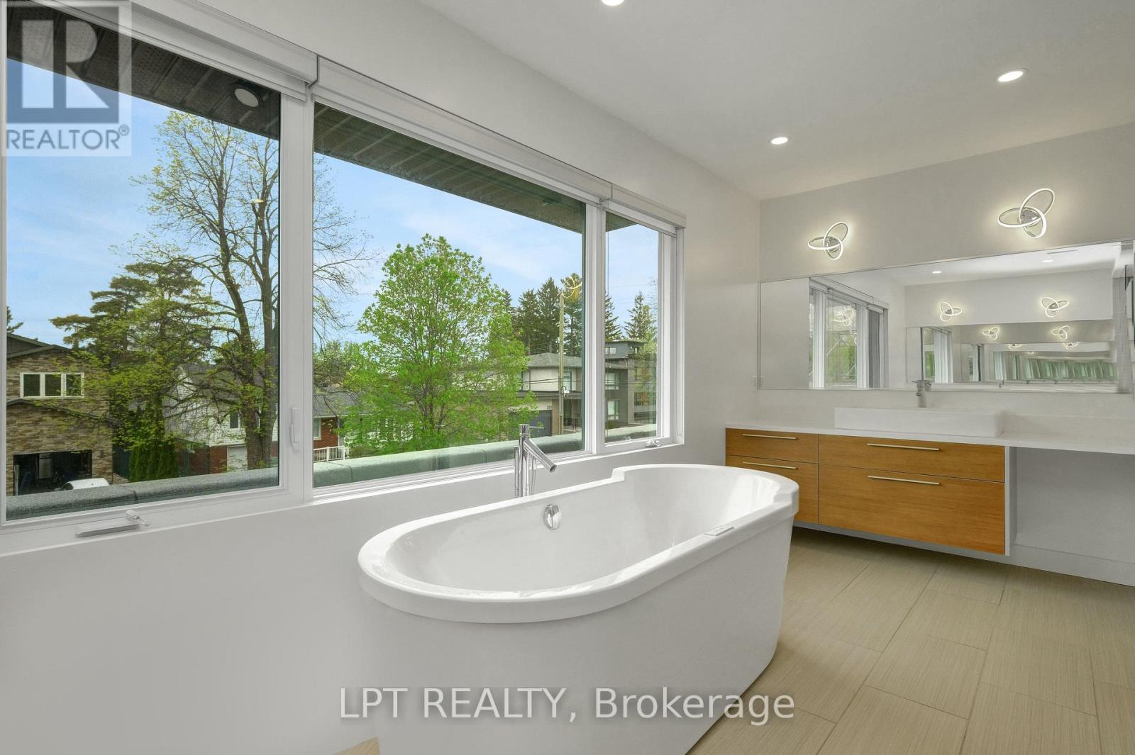Photo 49 of 298 Crestview Road, Ottawa ON