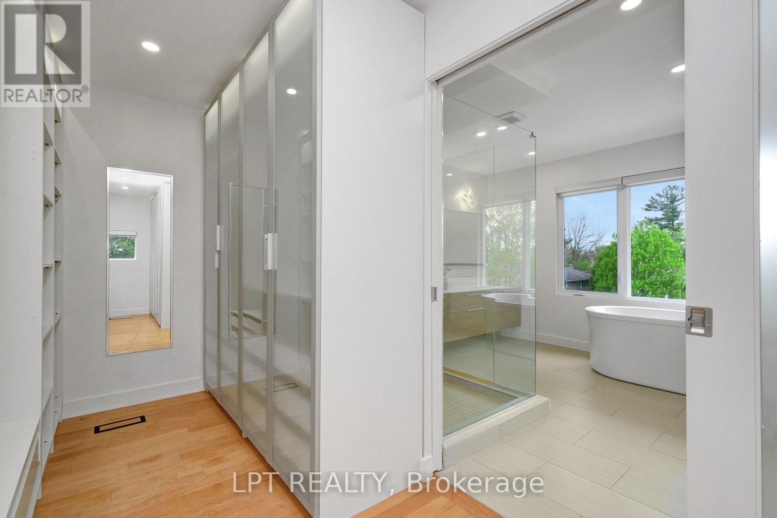 Photo 48 of 298 Crestview Road, Ottawa ON