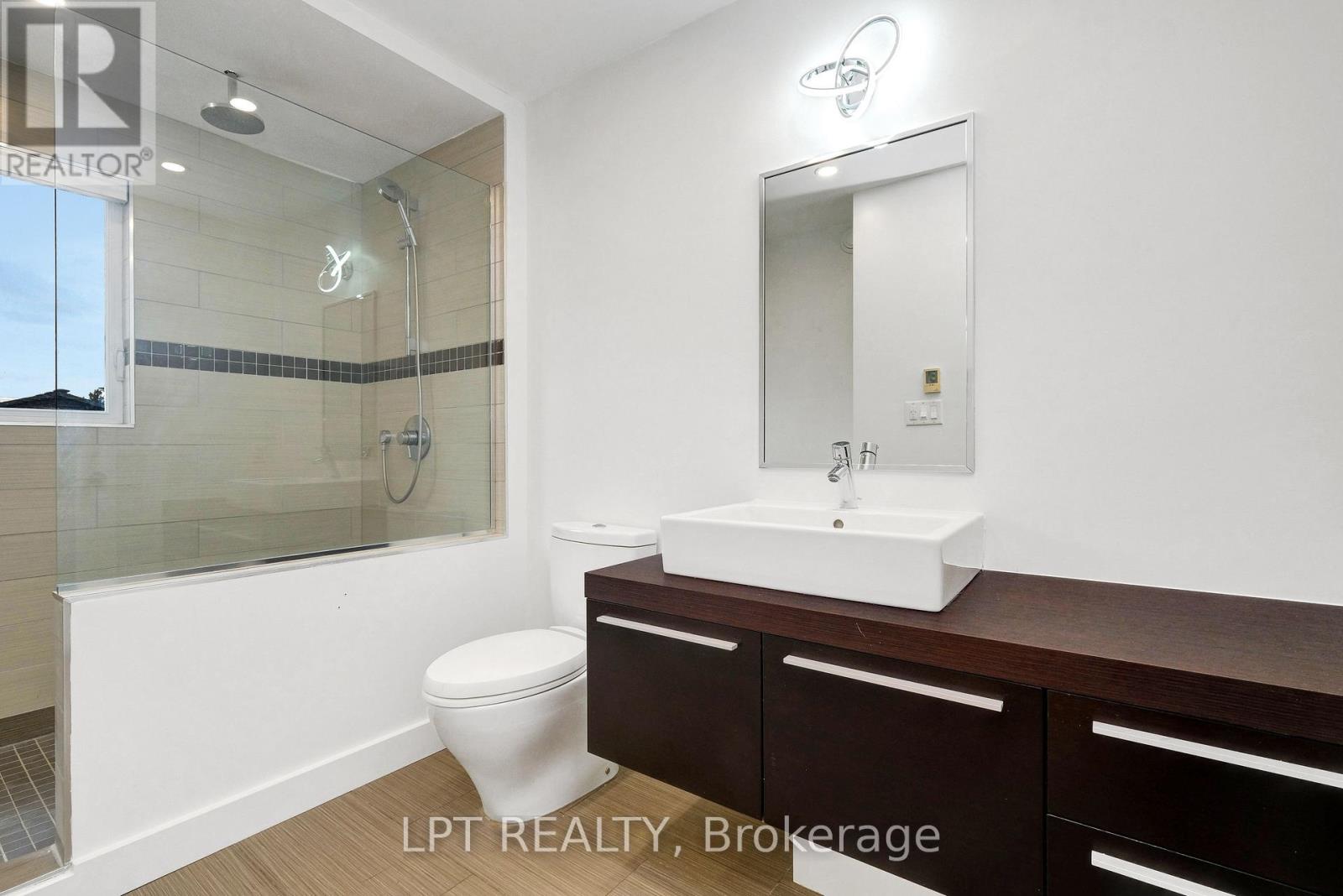 Photo 21 of 298 Crestview Road, Ottawa ON