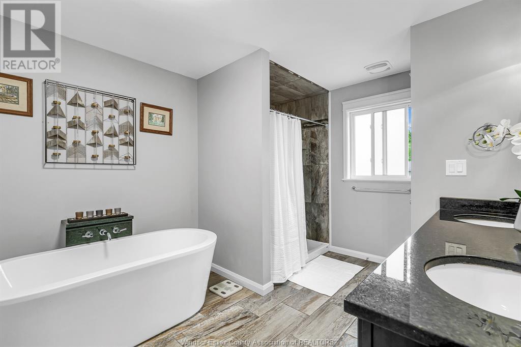 Photo 27 of 1380 Maple Avenue, Lasalle ON