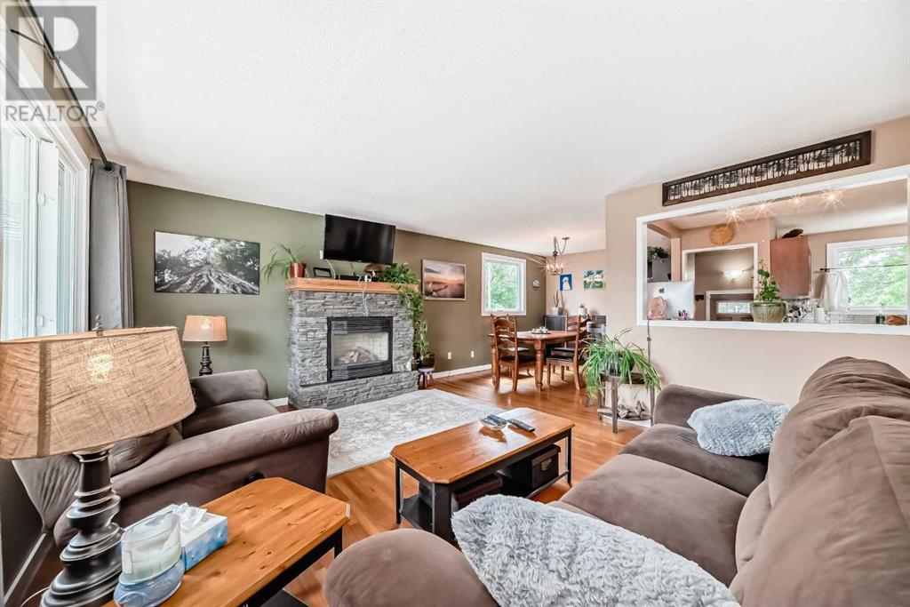 Single Family House Bungalow for Sale in   Avenue NW Huntington Hills Calgary 