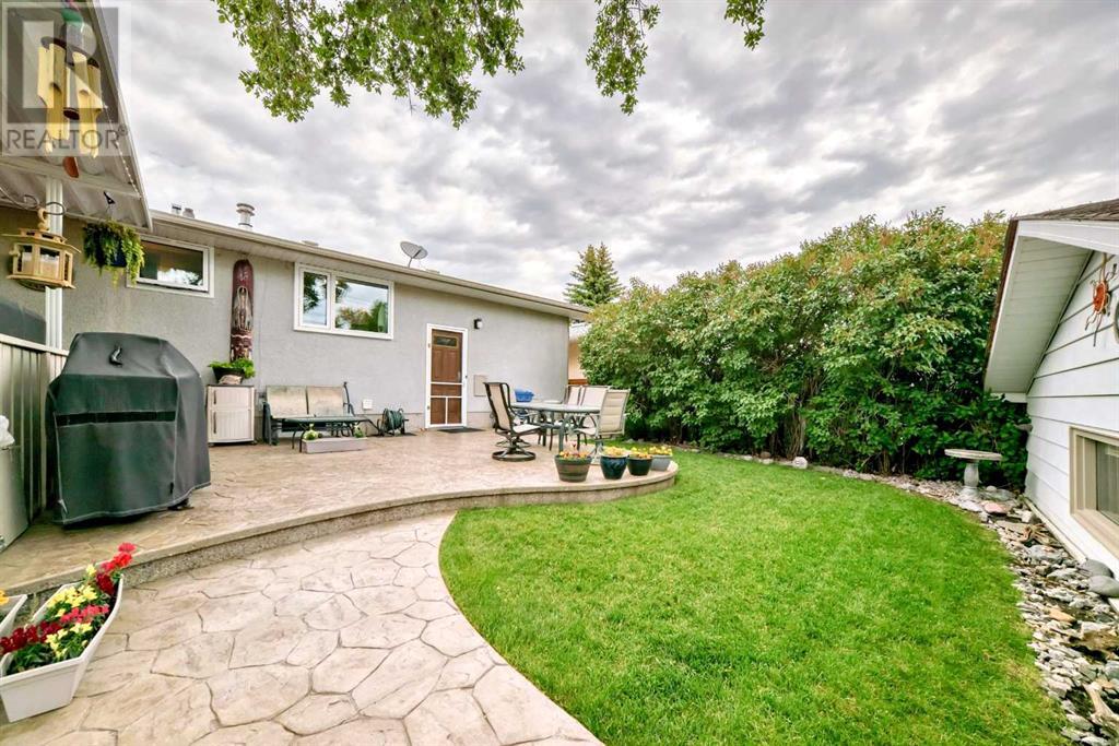 Single Family House Bungalow for Sale in   Avenue NW Huntington Hills Calgary 