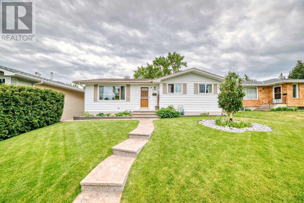 Single Family House Bungalow for Sale in   Avenue NW Huntington Hills Calgary 