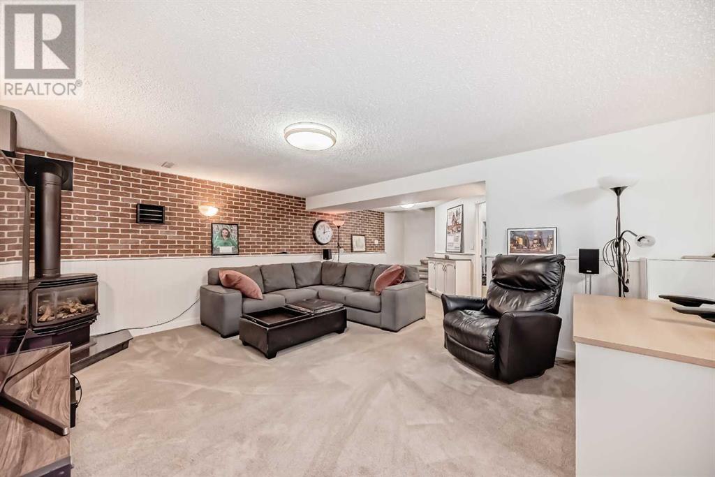 Single Family House Bungalow for Sale in   Avenue NW Huntington Hills Calgary 