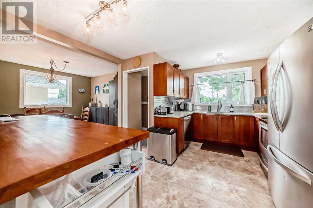 Single Family House Bungalow for Sale in   Avenue NW Huntington Hills Calgary 