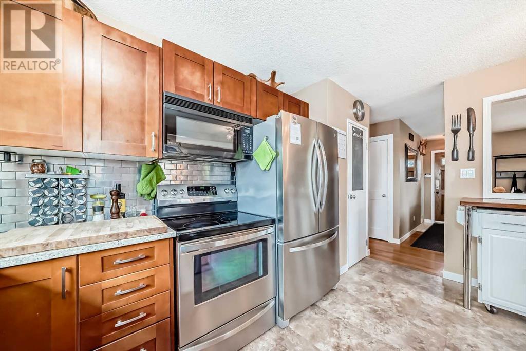 Single Family House Bungalow for Sale in   Avenue NW Huntington Hills Calgary 