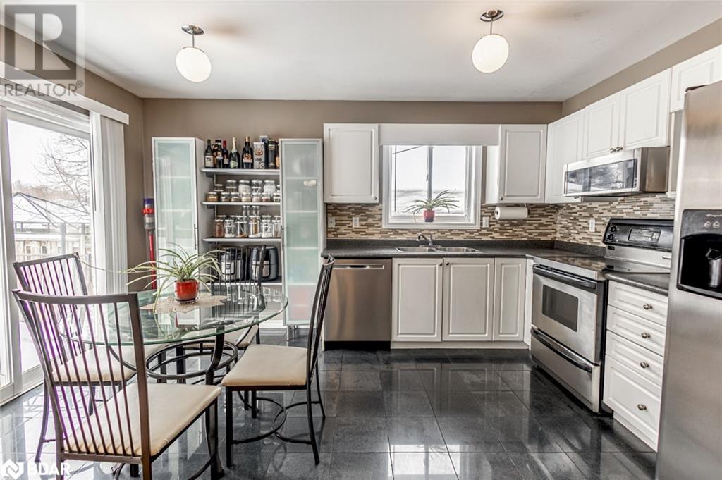 Photo 11 of 115 Lions Gate Boulevard, Barrie ON