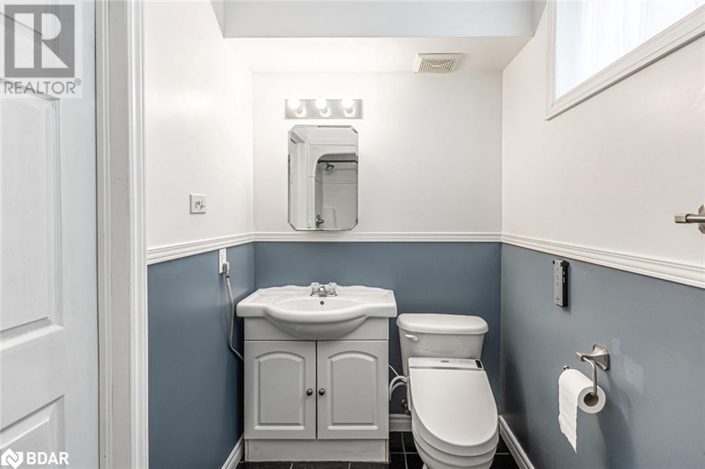 Photo 1 of 115 Lions Gate Boulevard, Barrie ON