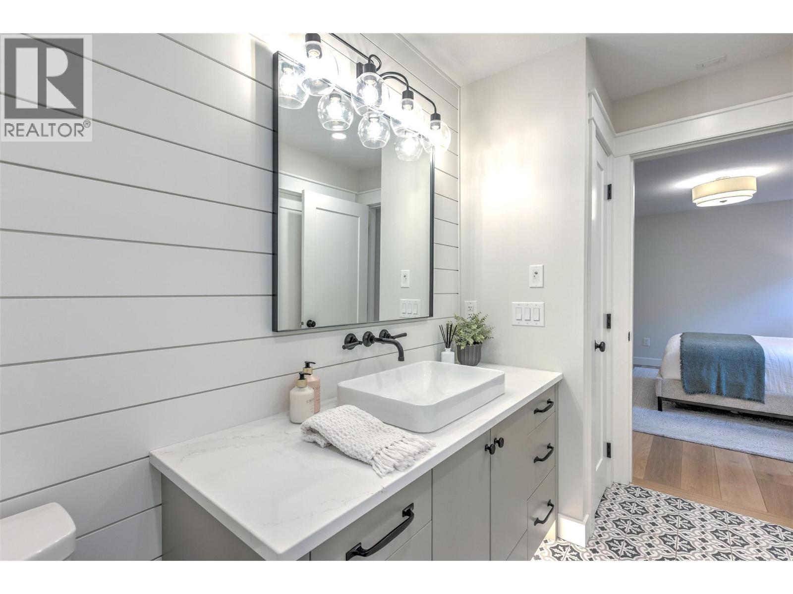  620 Cambridge Avenue, Kelowna