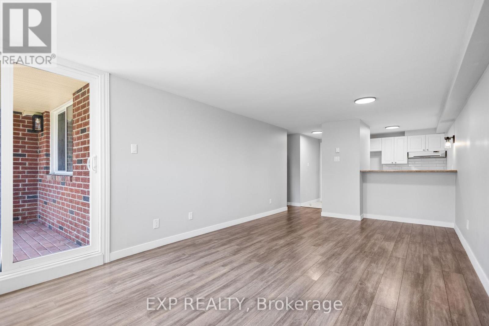 Photo 1 of 106 6470 Bilberry Drive, Ottawa ON