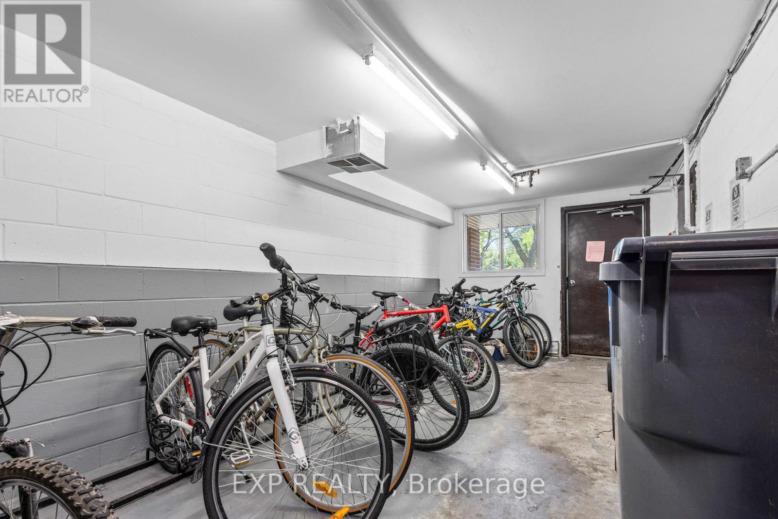 Photo 2 of 106 6470 Bilberry Drive, Ottawa ON