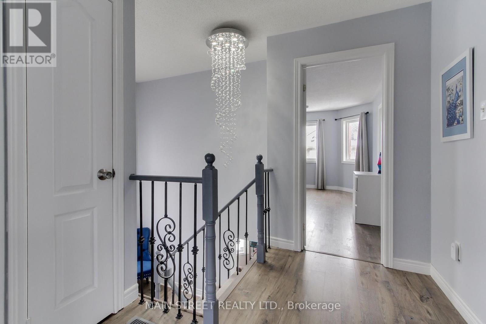 Photo 22 of 164 Glasgow Crescent, Georgina ON