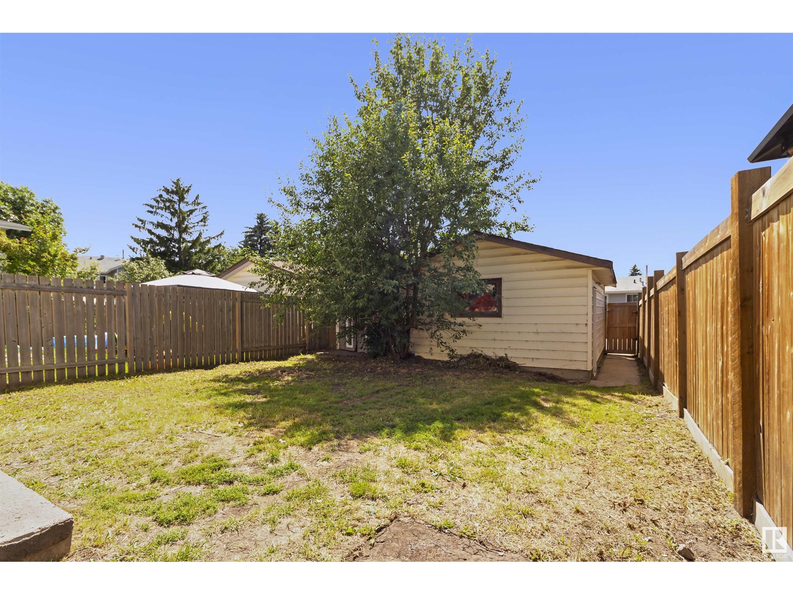 Photo 25 of 1310 54 St Nw, Edmonton AB