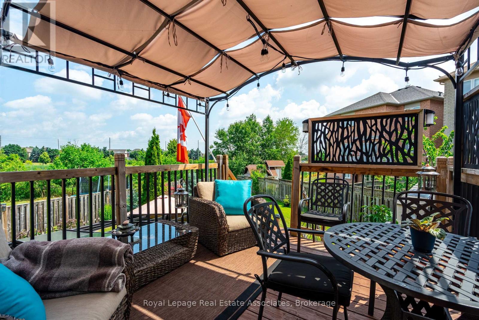 Photo 16 of 16 Sandyside Crescent, Brampton ON